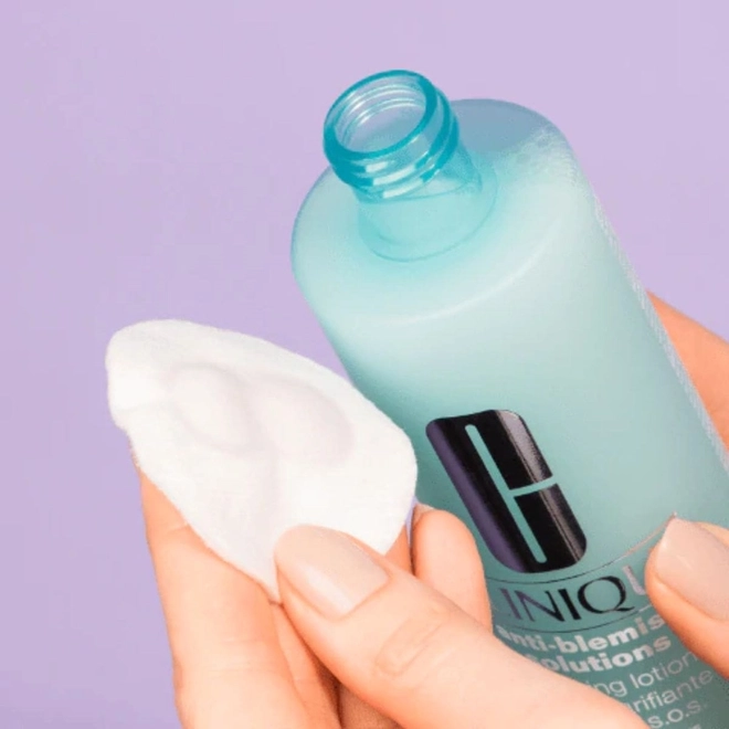 tonico anti acne clinique anti-blemish solutions