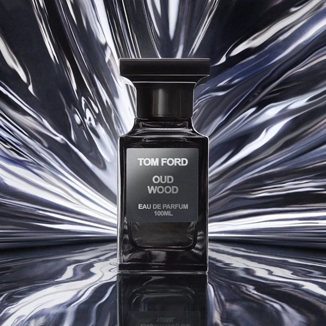 perfume tom ford oud wood compartilhado eau de parfum - Rivolí